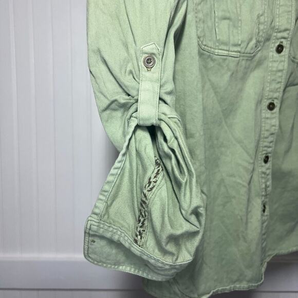 Young & Reckless Women's Reckless Camo Army Green Long Sleeve Button Up Shirt - Picture 7 of 12